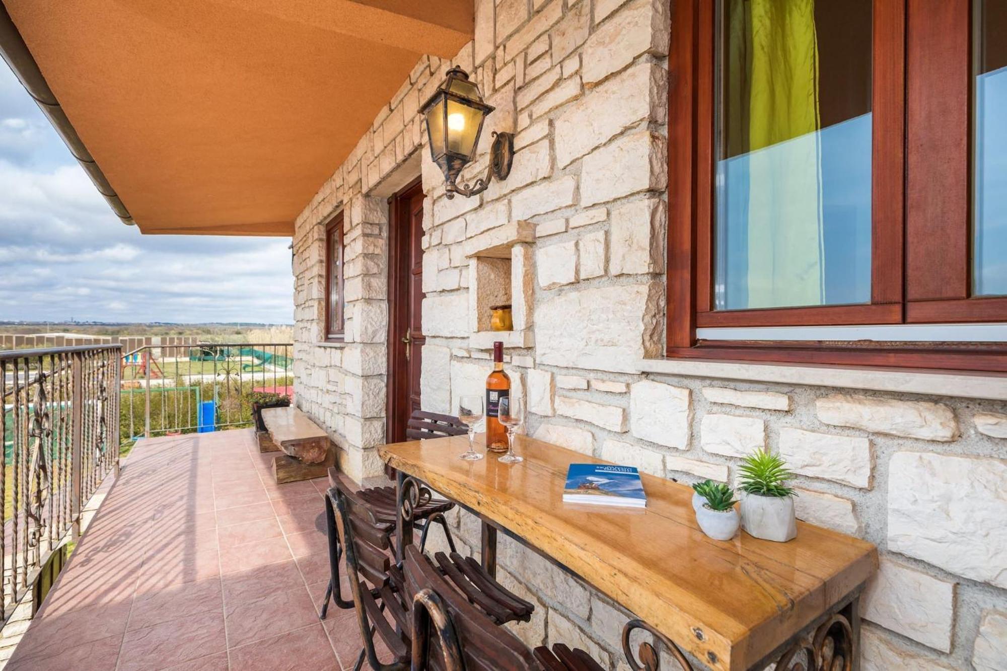 Holiday Home Dori Fazana Exterior photo