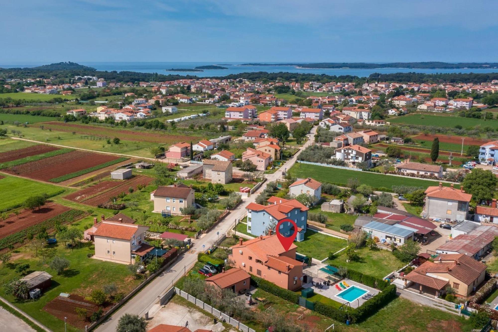 Holiday Home Dori Fazana Exterior photo